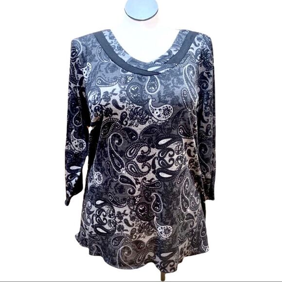 NWT Sweater top black & gray print 3/4 sleeve Plus Sz 2X - Picture 1 of 10